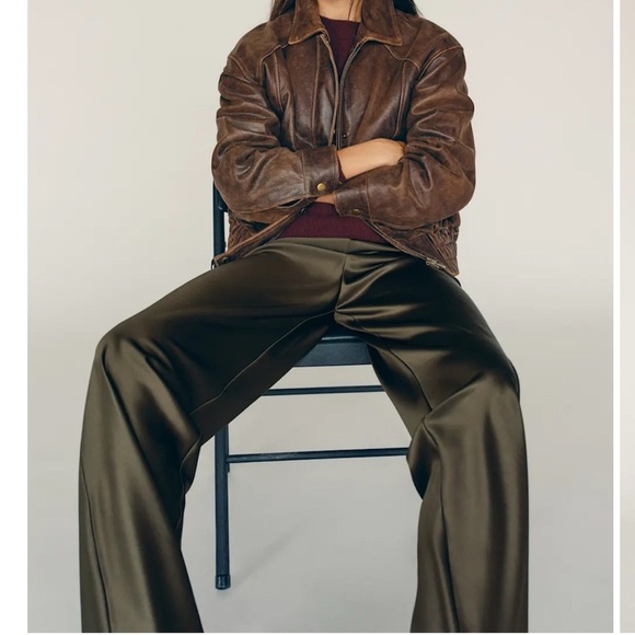 Aritzia Wilfred The Lodge Pant Satin Dark Olive - Picture 5 of 14